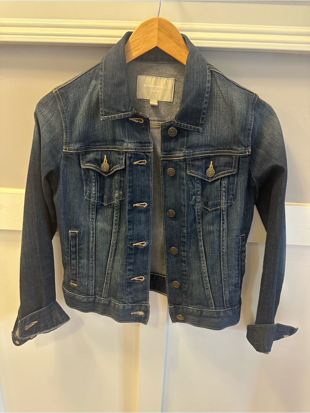 Banana Republic Classic Dark Wash Denim Jacket XS